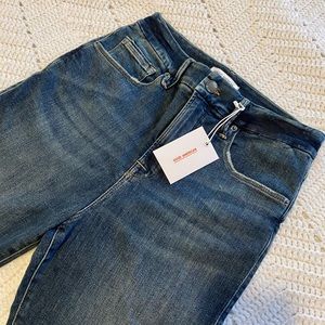 GOOD AMERICAN JEANS **NEVER WORN/BRAND NEW/WITH TAGS**
